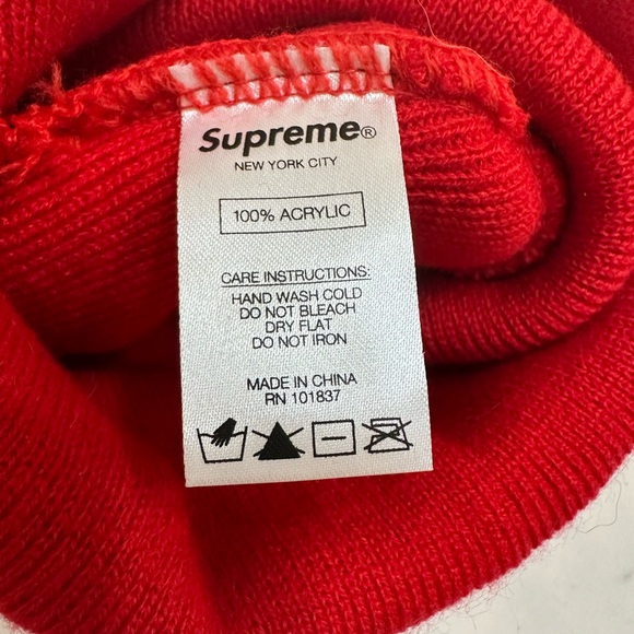 (Mint condition) Supreme Classic Script Beanie FW18 - Picture 2 of 3